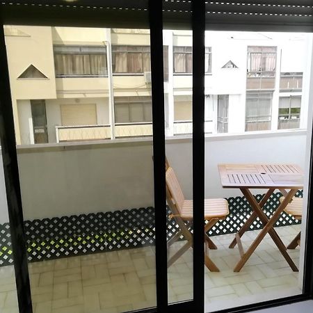 Large Apartment Near The Beach And Lisbon Costa de Caparica Zewnętrze zdjęcie