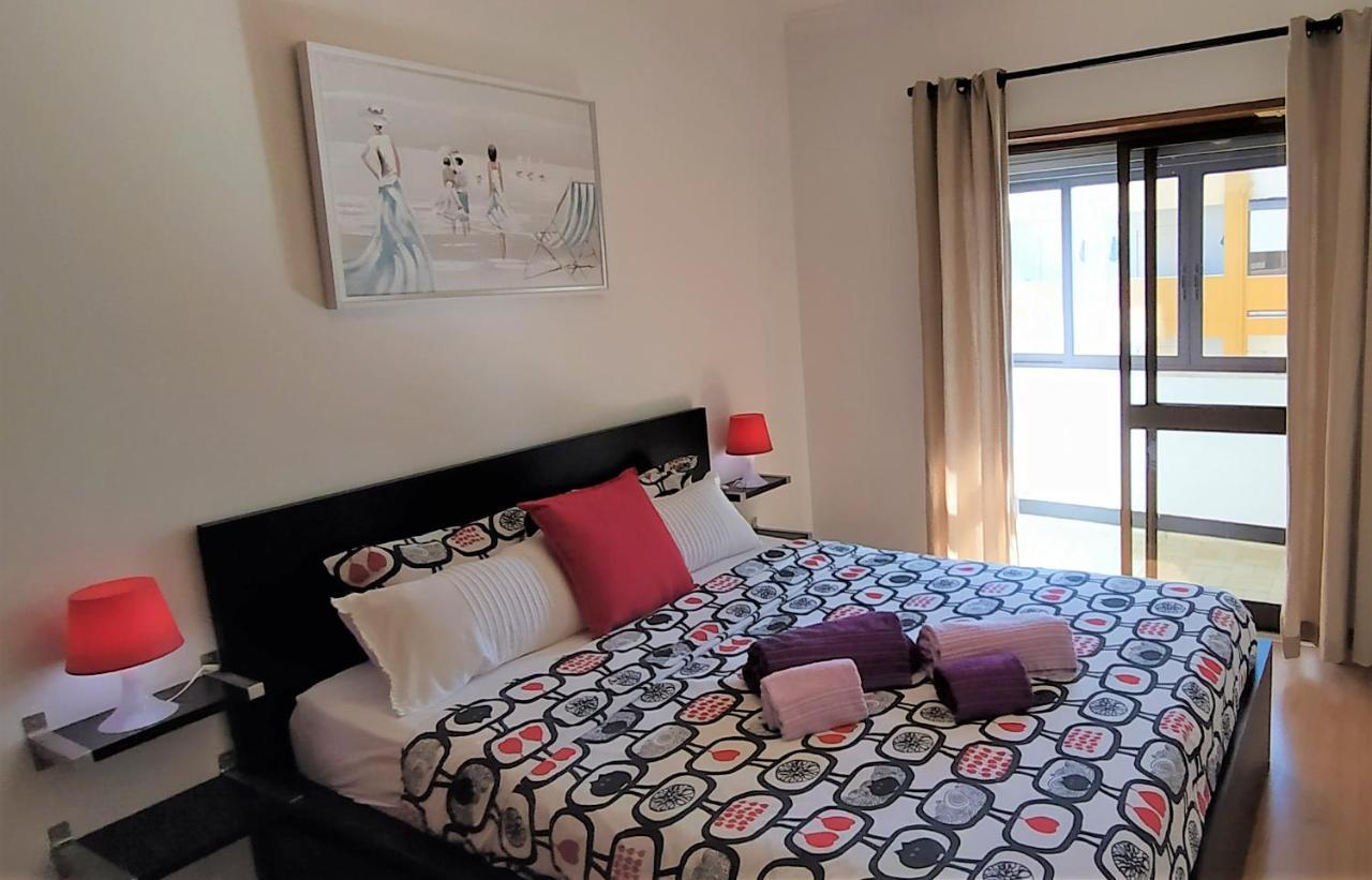 Large Apartment Near The Beach And Lisbon Costa de Caparica Zewnętrze zdjęcie