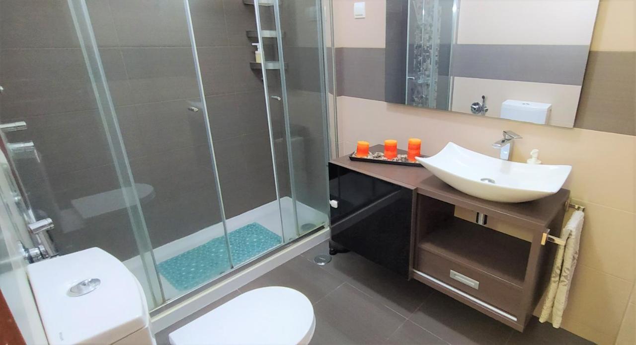 Large Apartment Near The Beach And Lisbon Costa de Caparica Zewnętrze zdjęcie