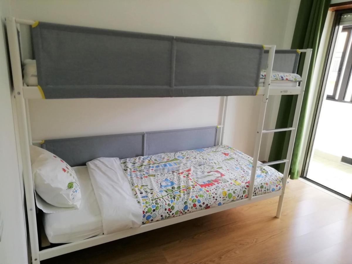 Large Apartment Near The Beach And Lisbon Costa de Caparica Zewnętrze zdjęcie